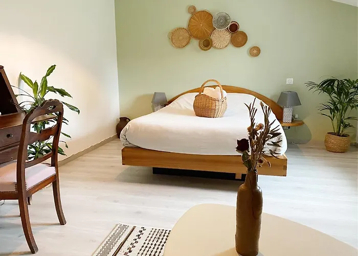 L'autre Riviere - D'hotes * Ducey-Les Cheris